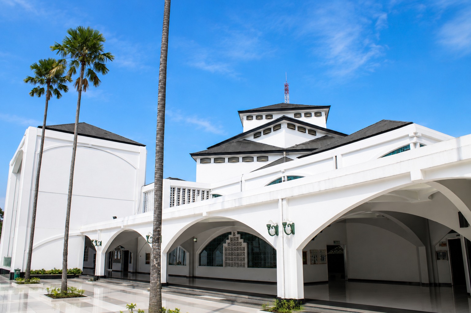 Masjid Pusdai