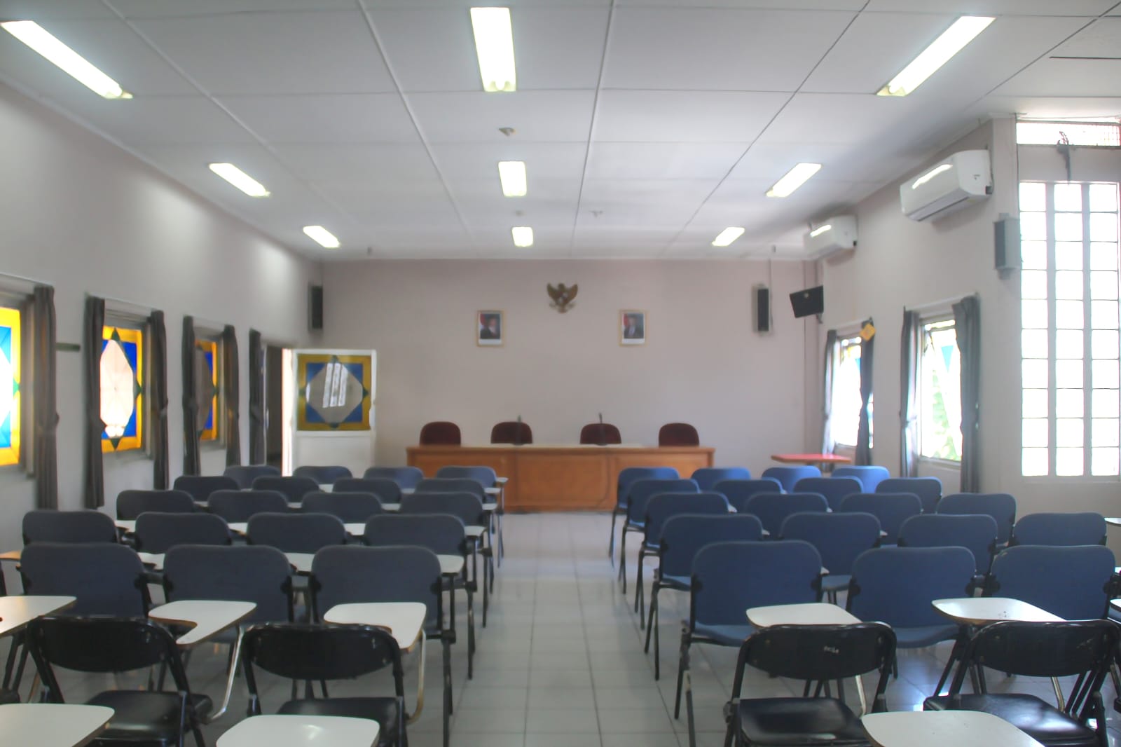 Ruangan Seminar Besar